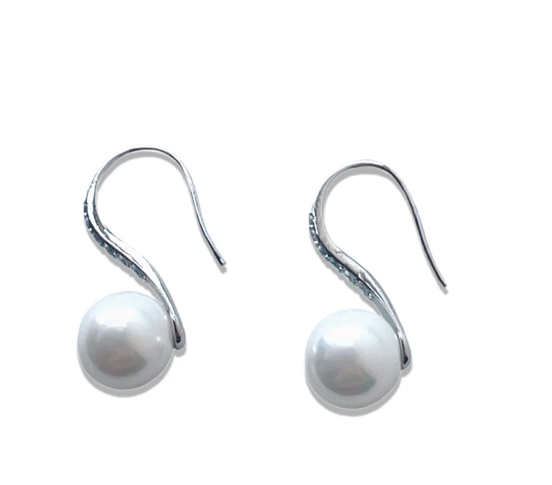 Classic Elegance Pearl Dangle Earrings